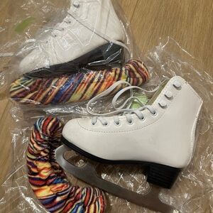 Kids Ice Skates size 13Y